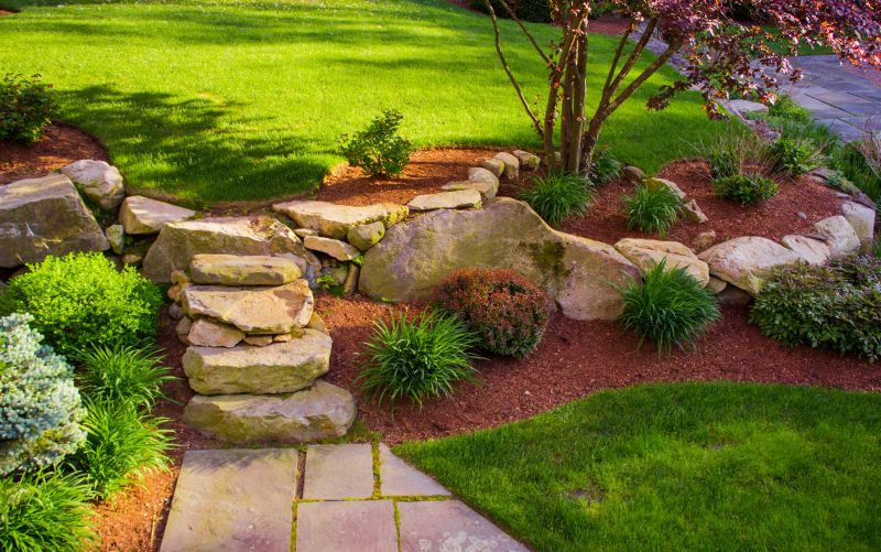 Flagstone Hardscaping